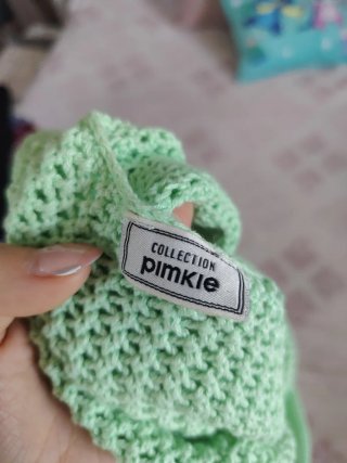 Top de crochet verde con abalorios