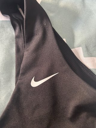 2 Tops Deportivos Nike