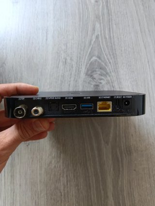 Router y TV Box Vodafone