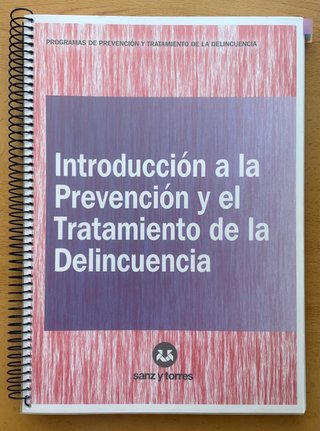 Libros grado de criminología UNED