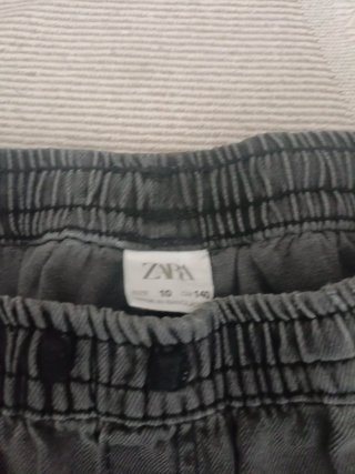 Bermudas Zara Gris