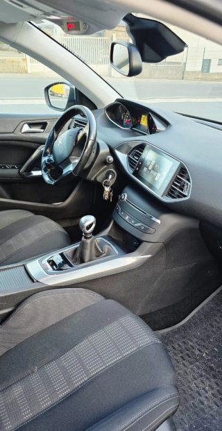 Peugeot 308 2015