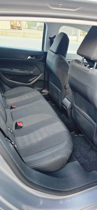 Peugeot 308 2015
