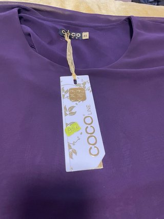 Vestido morado con pedrería