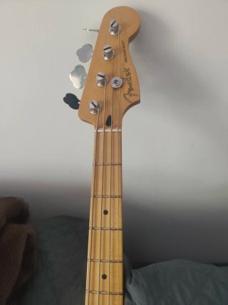 Bajo Fender Precision Negro