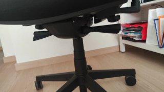 Silla de oficina ergonómica negra