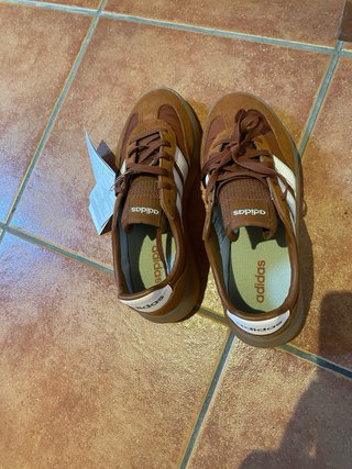 Deportivas Adidas Marrones