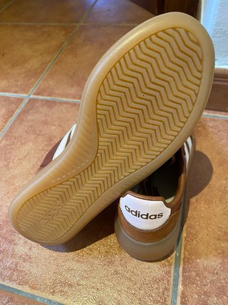 Deportivas Adidas Marrones