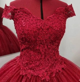 Vestido de Quinceañera Rojo con cola
