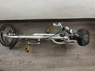 Bicicleta plegable urbana con portaequipaje