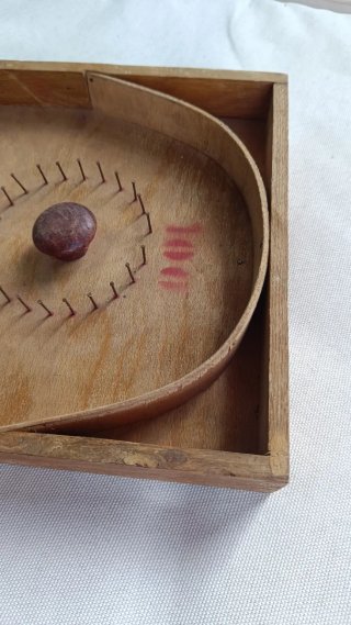 Pinball antiguo de madera mitad siglo XX