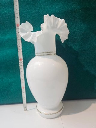 Jarrón Opalina Blanco Antiguo