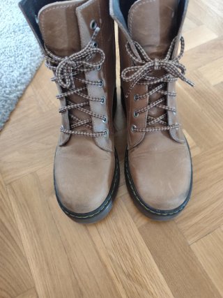 Botas estilo Dr Martens