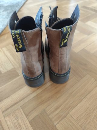 Botas estilo Dr Martens