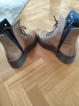 Botas estilo Dr Martens