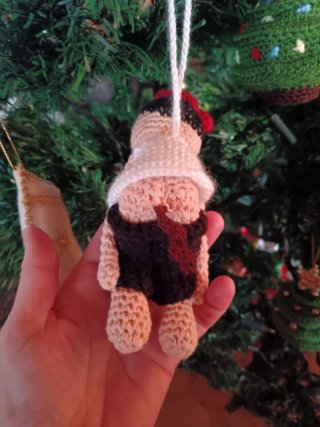 Muñeco amigurumi hecho a mano