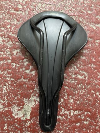 Sillín Fizik Antares Versus Evo Carbono