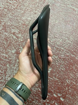 Sillín Fizik Antares Versus Evo Carbono