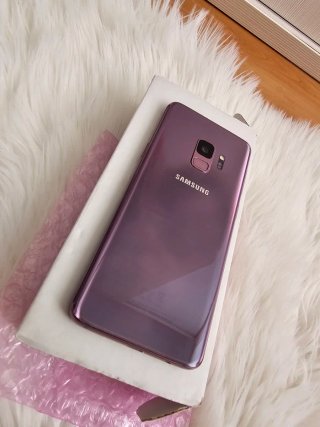 Samsung Galaxy S9 morado