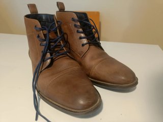 Botines de cuero marrones