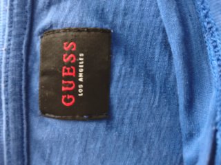 Conjunto Camiseta Guess y Pantalón Corto