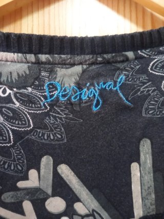 Jersey Desigual negro y azul