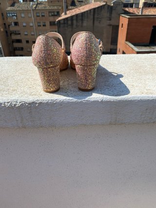 Zapatos Uterqüe pedrería rosa y plata