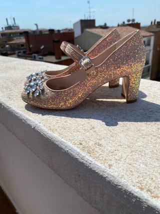 Zapatos Uterqüe pedrería rosa y plata