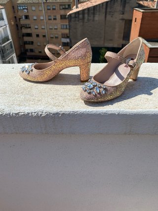 Zapatos Uterqüe pedrería rosa y plata