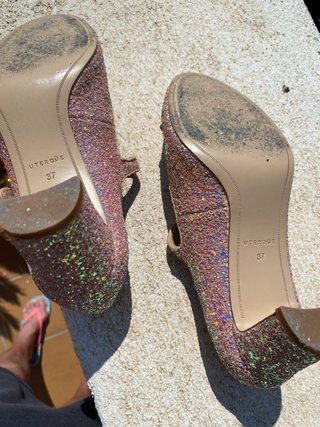 Zapatos Uterqüe pedrería rosa y plata