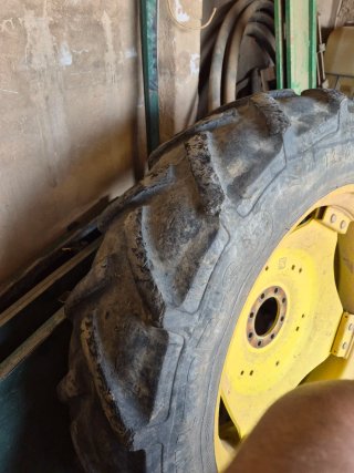 Juego de Ruedas Estrechas John Deere