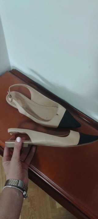 Bailarinas beige y negras