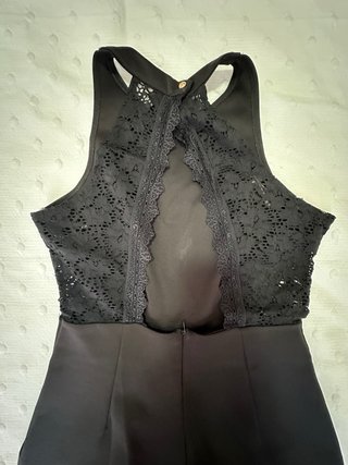 Mono negro con encaje