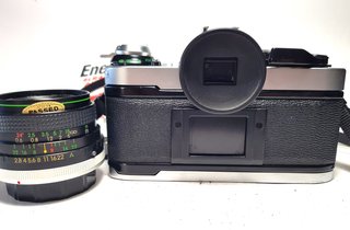 Canon AE-1 Program + Lente FD 50mm 1:1.8
