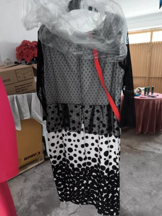Vestido de fiesta lunares talla M