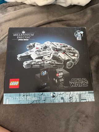 LEGO Star Wars Millennium Falcon 75375