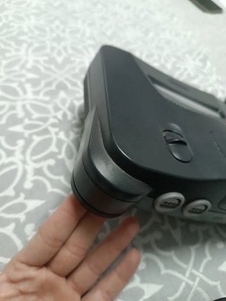 Nintendo 64 con Mario y Mario Kart