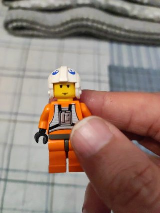 Figura Lego Piloto Luke Skywalker