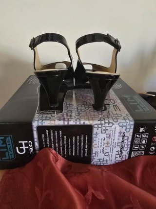 Zapatos de tacón Carmen López negros