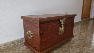 Baúl madera estilo árabe/colonial