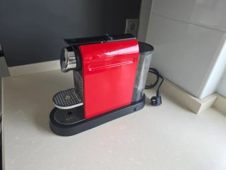 Cafetera Nespresso Krups Roja