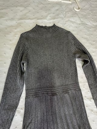 Vestido de punto gris plateado