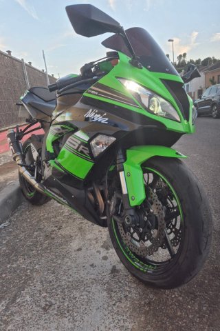 Kawasaki ZX6R 636 KRT 2016