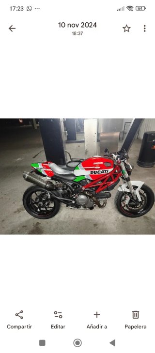 Ducati Monster 796 Naked.