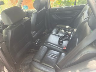 Volkswagen Golf 1.9 TDI (2001) | Asientos de Cuero