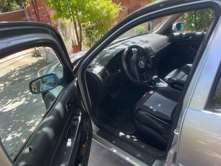 Volkswagen Golf 1.9 TDI (2001) | Asientos de Cuero
