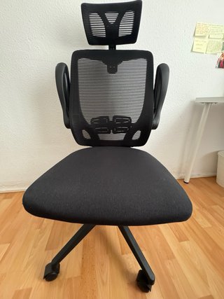 Silla de oficina ergonómica negra