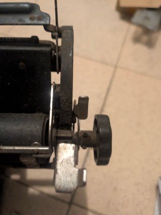 Máquina de Escribir Hispano Olivetti