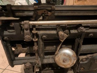 Máquina de Escribir Hispano Olivetti