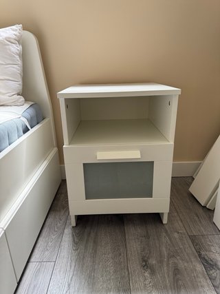 Mesita de noche Brimnes Ikea